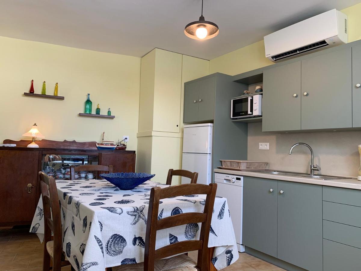 Captain'S House Plaka Milos Villa ภายนอก รูปภาพ